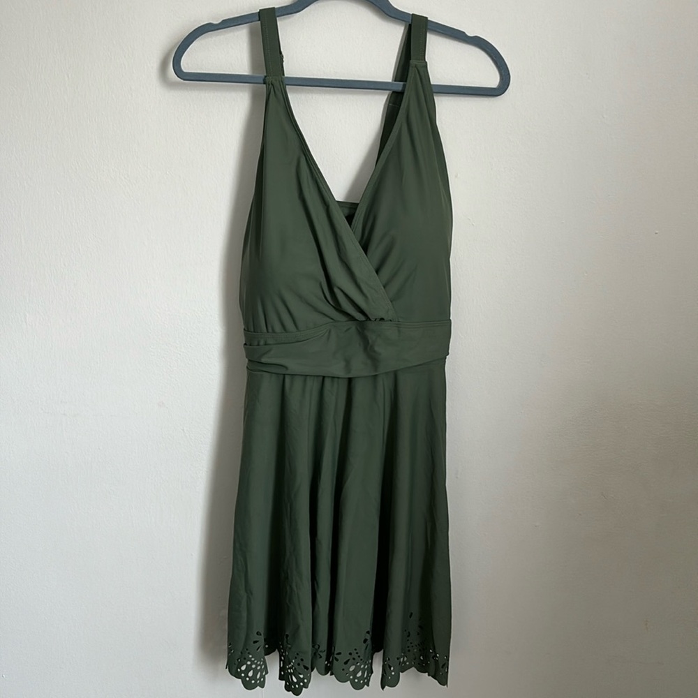 New Bloomchic Scallop Bodycon swim dress